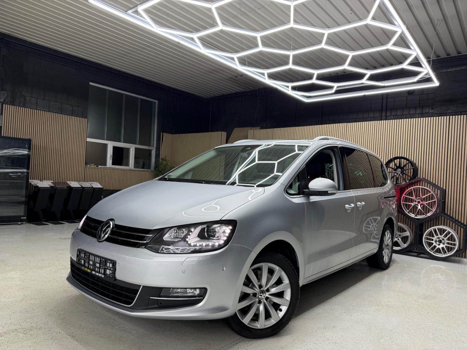 Volkswagen Sharan Highline Leder*Panorama*AHK*71000km*