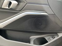 BMW 330 - Vorschau Bild 19