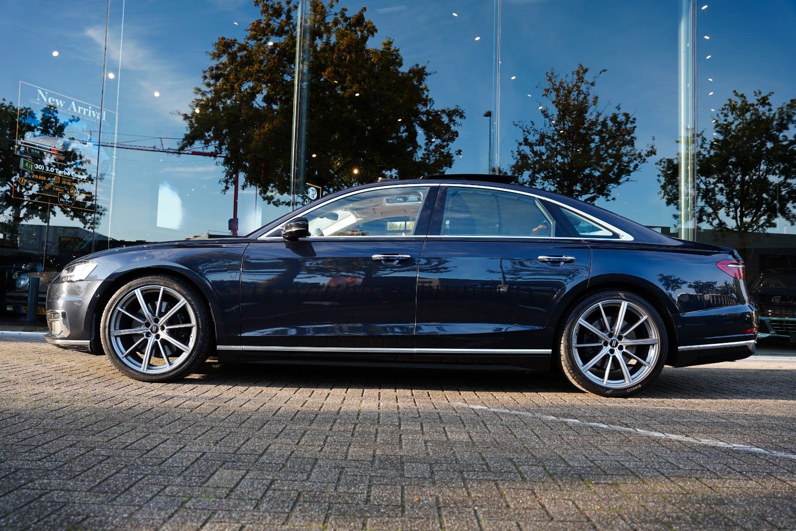 Audi A8 55 TFSI quattro / B&O / Panoramaroof imagem 2