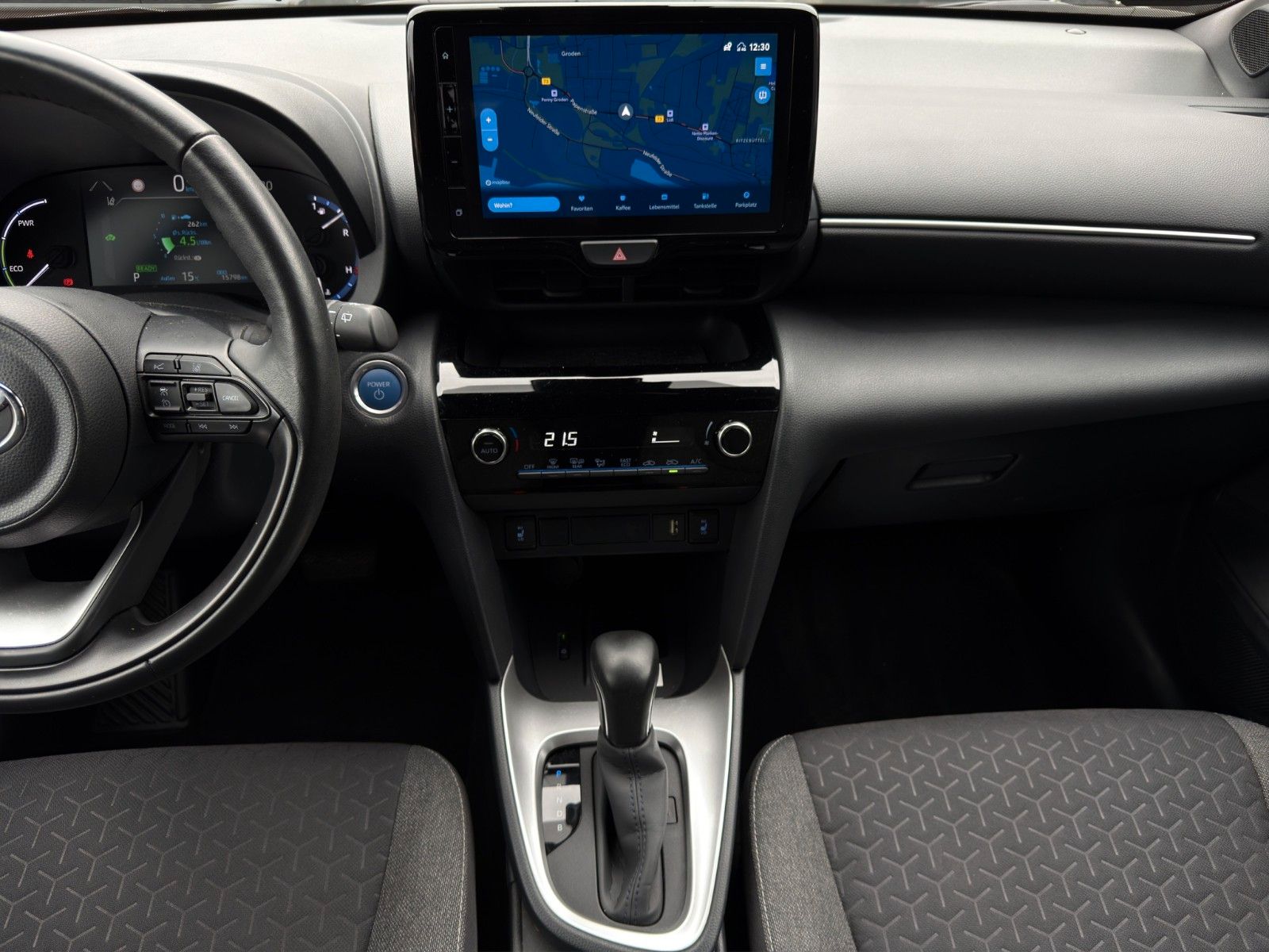 Fahrzeugabbildung Toyota Yaris Cross Hybrid *Team-D*Bhz-Lenkrad*RFK*ACC*