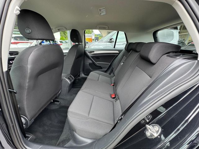Golf 1.2 TSI Trendline / PDC / SH / ALU