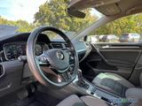 Volkswagen Golf VII 1.5 TSI Highline DSG R-Line/AHK/DynLigh - mit Benzin-Antrieb: Weiß, Beheizbares Lenkrad