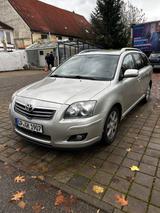 Toyota Avensis Combi Executive 2,2-l-D-CAT Executive - Toyota Avensis aus 2007 mit Diesel-Antrieb