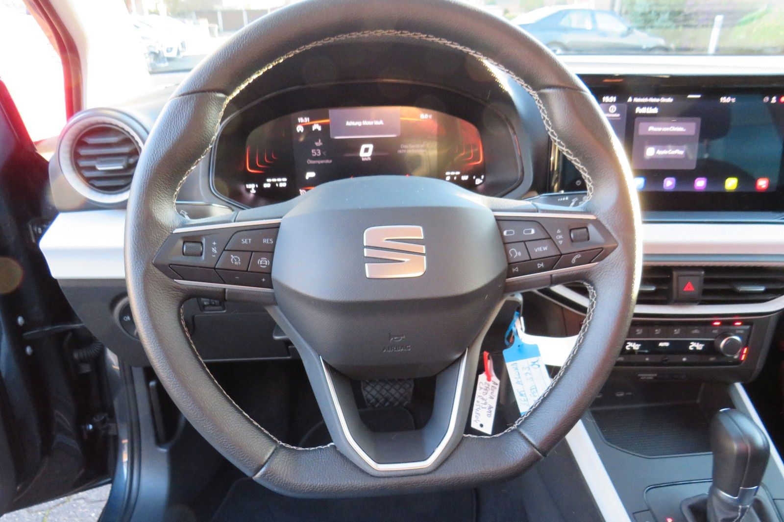 Fahrzeugabbildung SEAT Arona Style NAVI APP SITZH. PDC GRA 1.HD