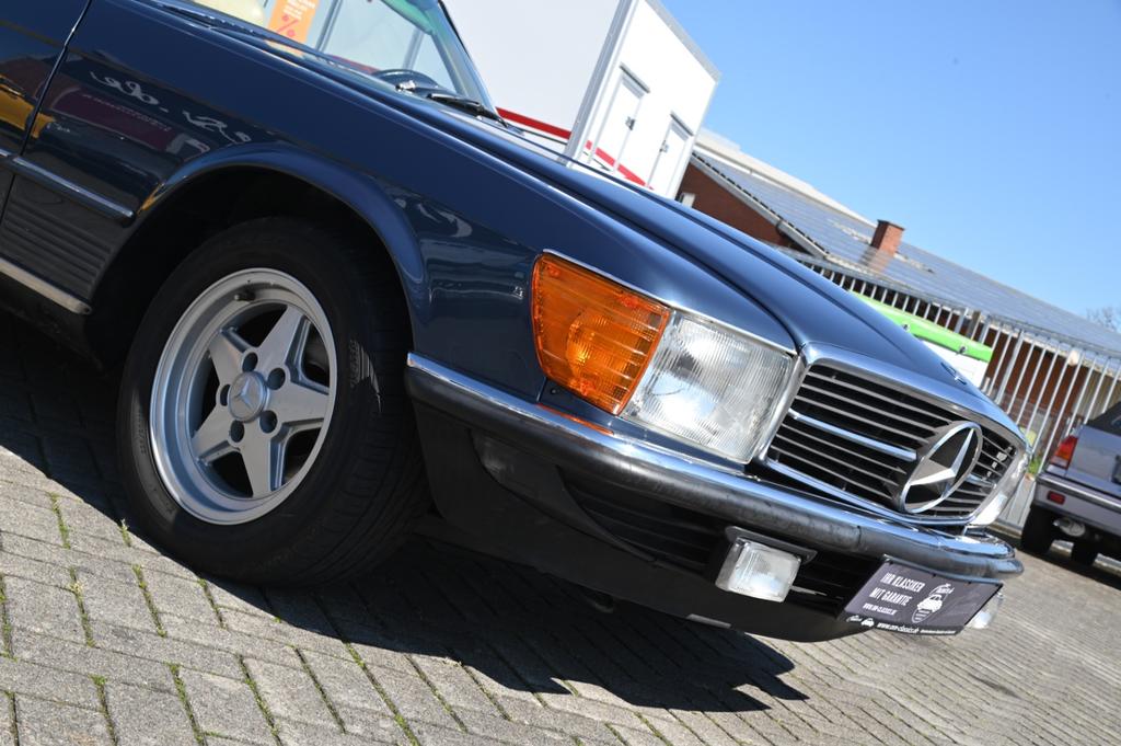 Mercedes-Benz SL 380