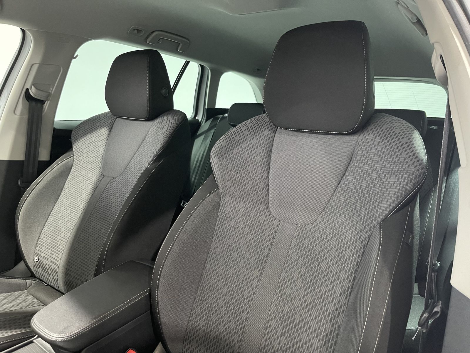 Fahrzeugabbildung SKODA Octavia 2.0 TDI*LED-Matrix*Cam*ACC*STHZ*Navi*