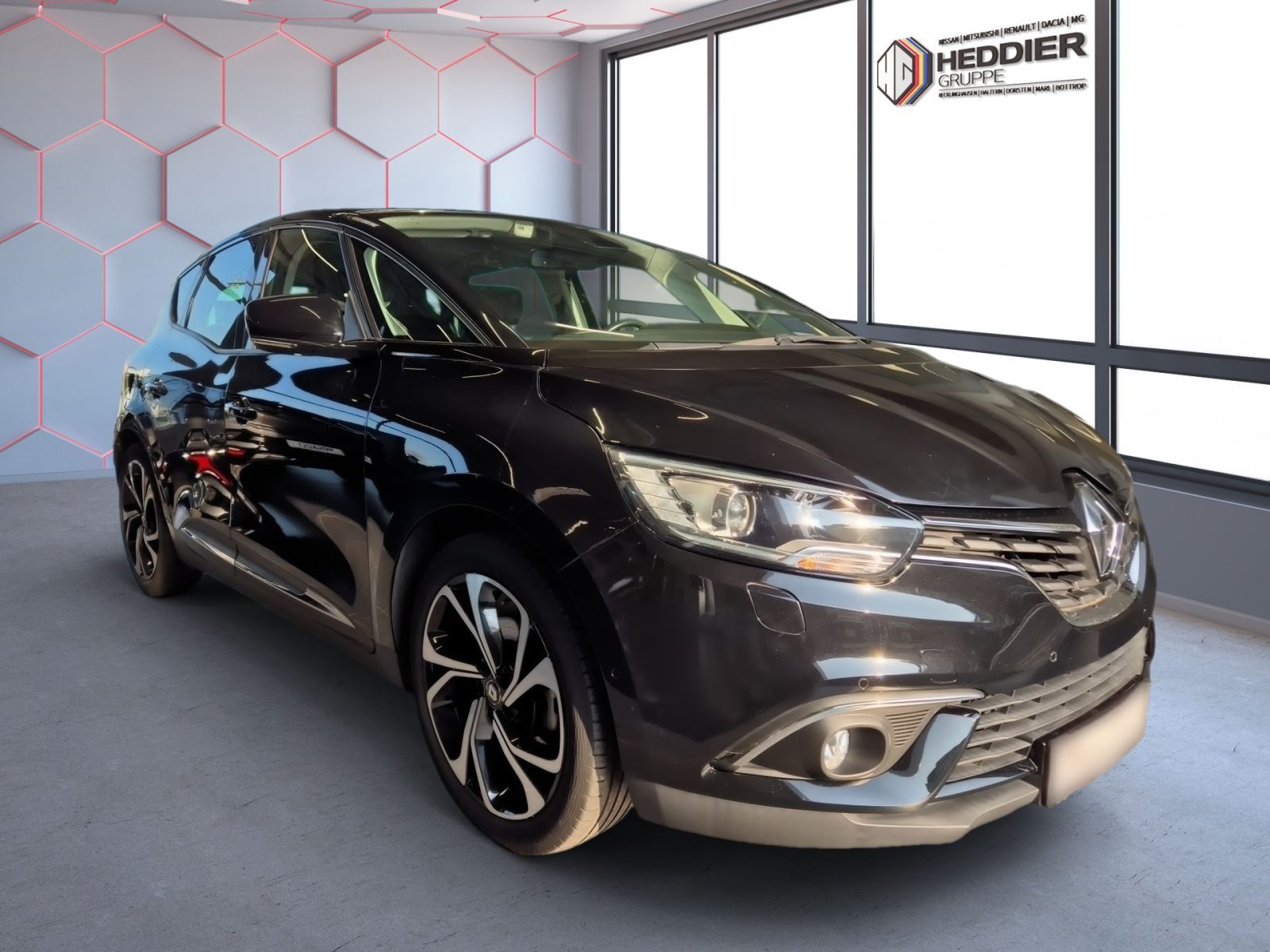 Fahrzeugabbildung Renault Scenic 1.3 TCe 140 Energy BOSE Edition Automatik
