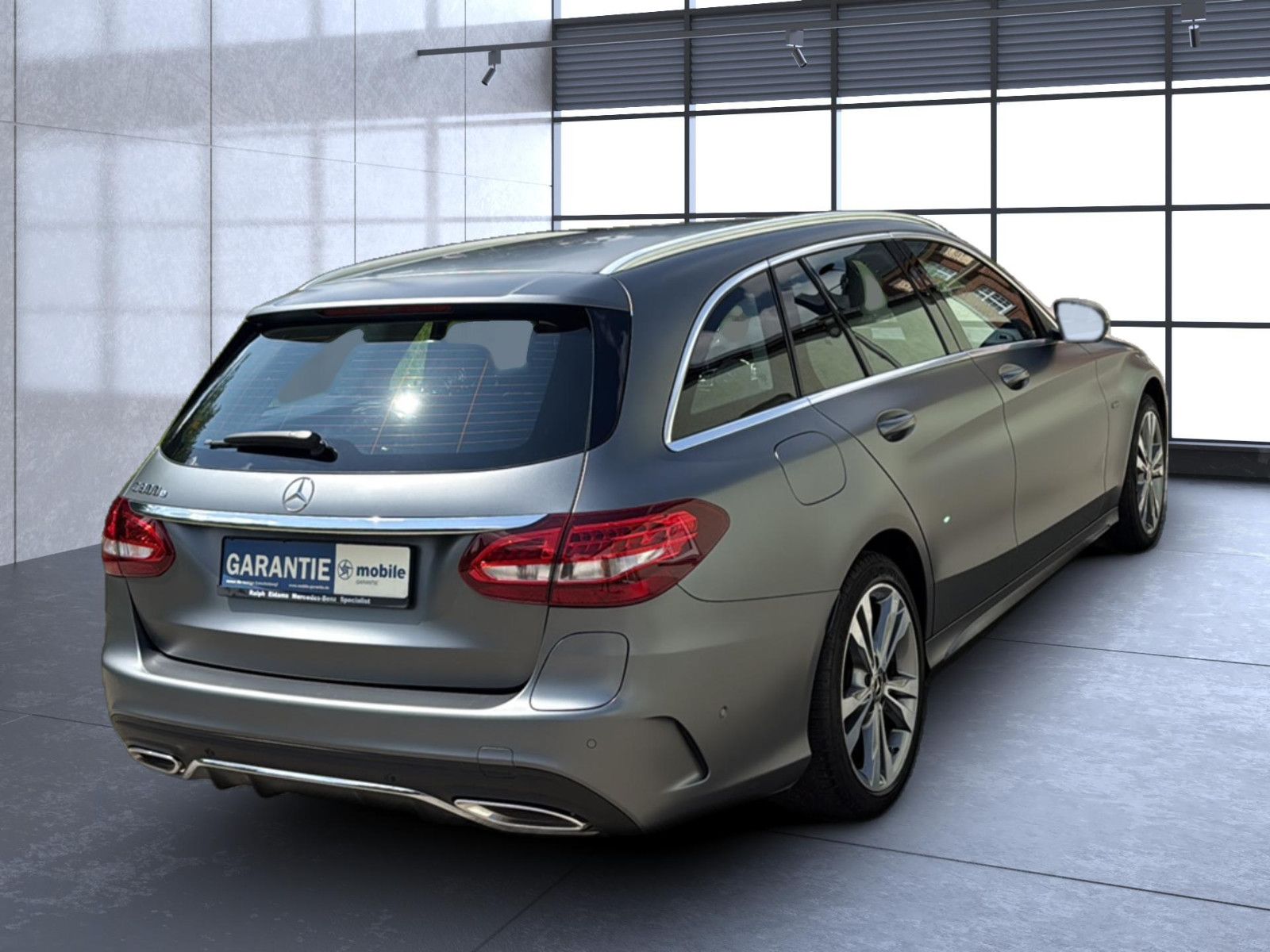 Fahrzeugabbildung Mercedes-Benz C 300 e T-Modell / unfallfrei/ AMG Line