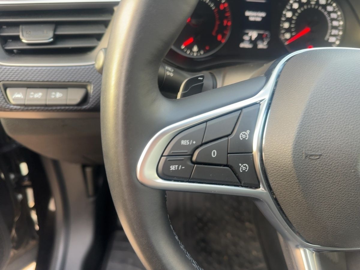 Fahrzeugabbildung Renault Arkana ZEN TCe 140 EDC