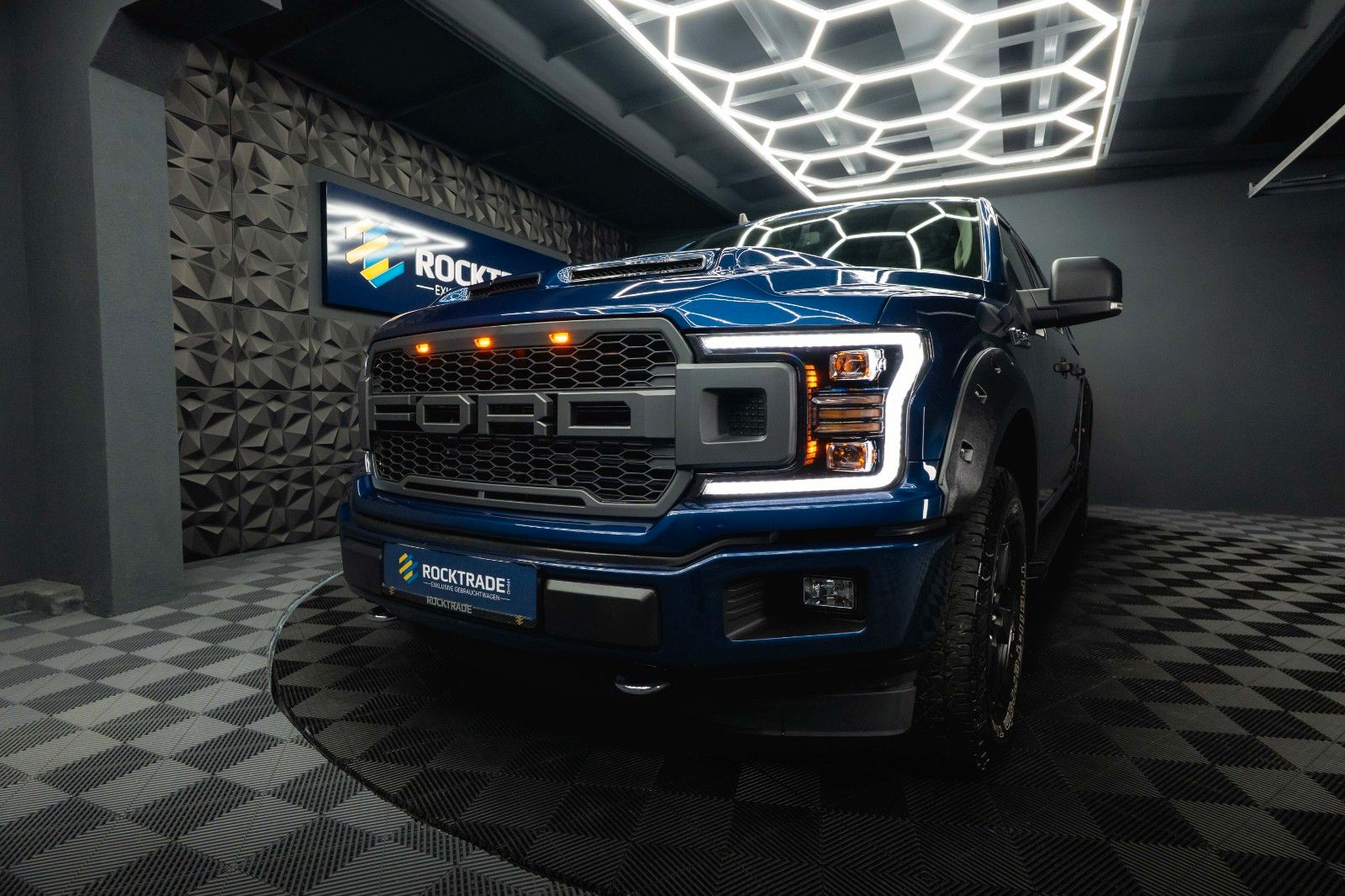 Fahrzeugabbildung Ford F150 V6 4x4 Offroad SuperCrew RAPTOR HardTop 19%