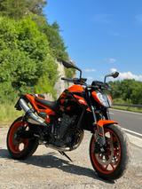 KTM Duke 890 GP mit Quickshifter  - KTM 890 DUKE GP