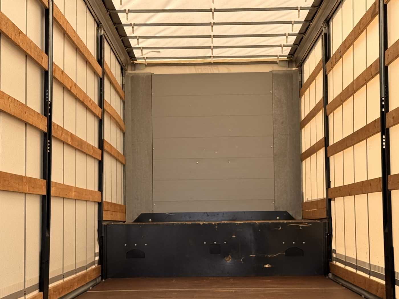 Fahrzeugabbildung Fliegl SDS 350 Schiebeplane+Verdeck XL SAF 20.900Km