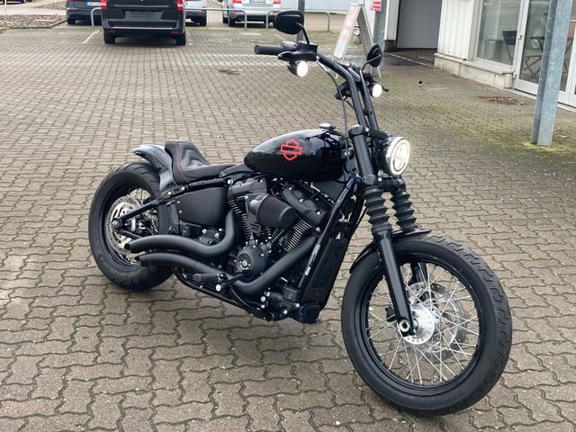 Harley-Davidson Street Bob 114 Cui FXBBS/Custom/Vances Hines