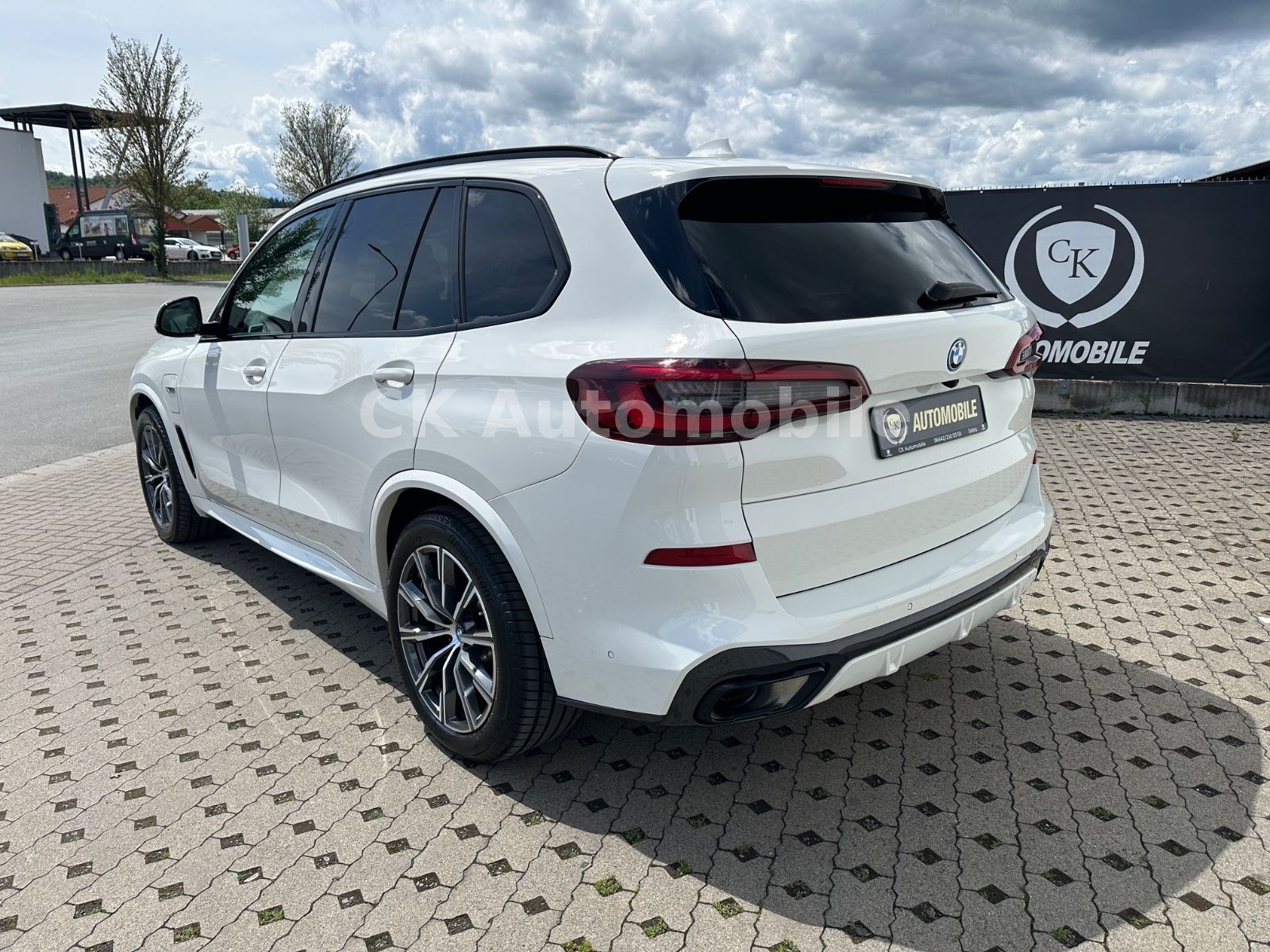 Fahrzeugabbildung BMW X5 xDrive 45 e M Sport/Pano/Laser/Kam360°/AHK