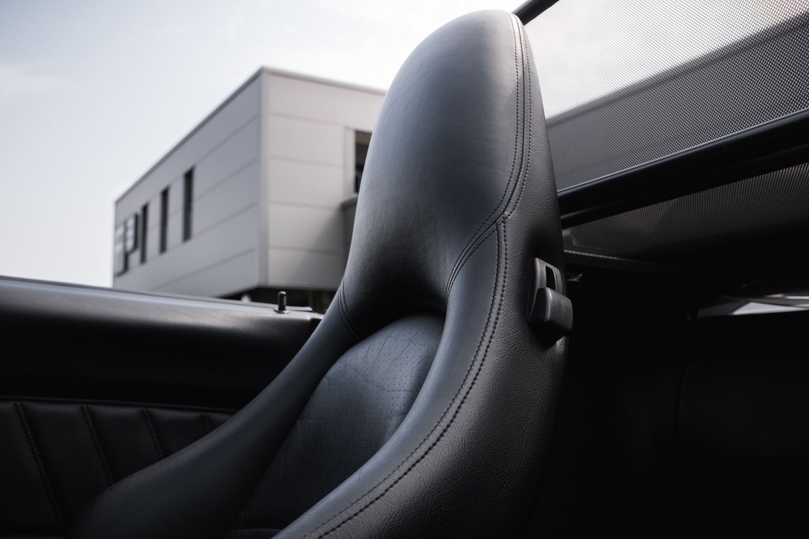Fahrzeugabbildung Porsche 968 Cabrio-dt. Auto-Klima -el. Sitze-Sitzheizung
