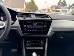 VW Comfortline 1.5TSI_DSG_Ergo_AHK_7Sitz_8Fach