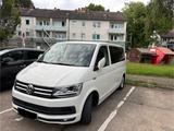 Volkswagen VW Multivan T6 2.0TDi DSG 150PS - Volkswagen LT in Frankfurt (Main)