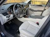 Mercedes-Benz GL 350 BlueTEC 4MATIC - - graue Mercedes-Benz GL-Klasse