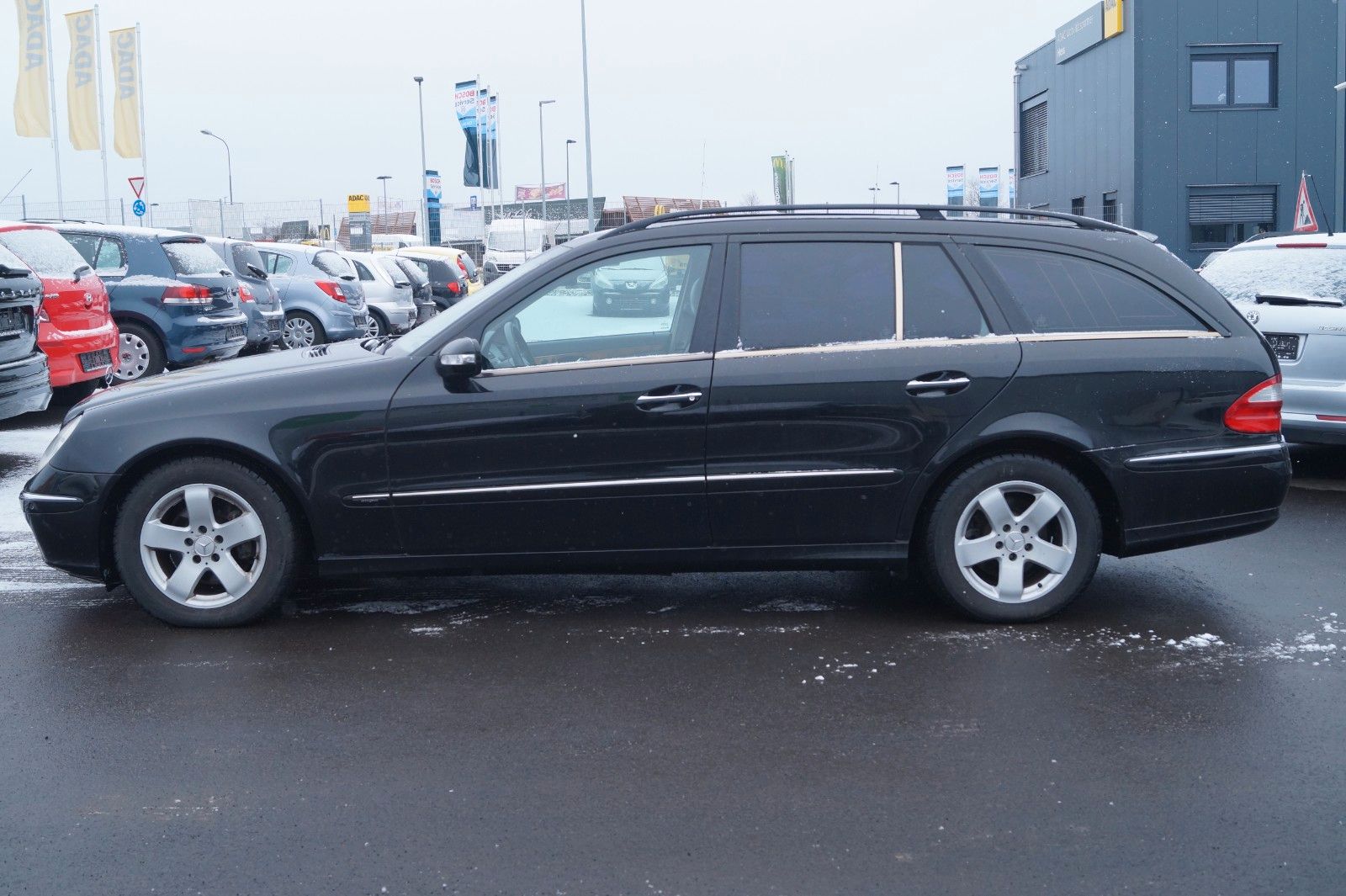 Fahrzeugabbildung Mercedes-Benz E 320 CDI T AVANTGARDE