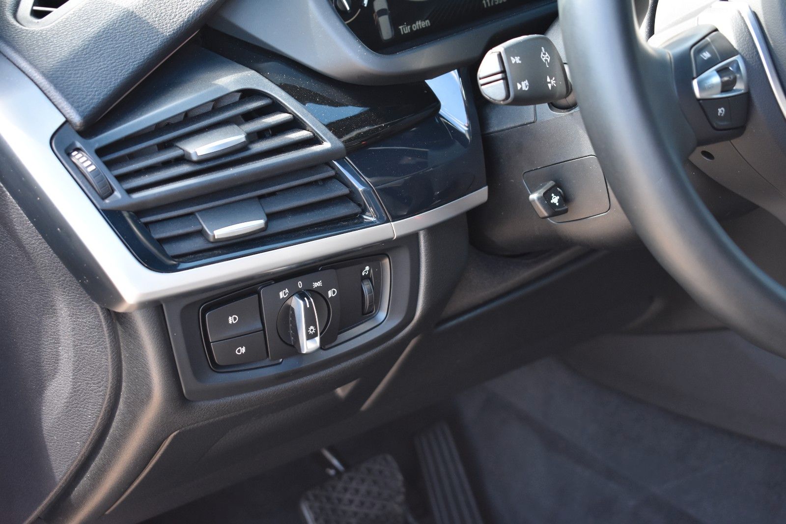 Fahrzeugabbildung BMW X5 40d xDrive M Sport Keyless Pano Kamera LedHUD