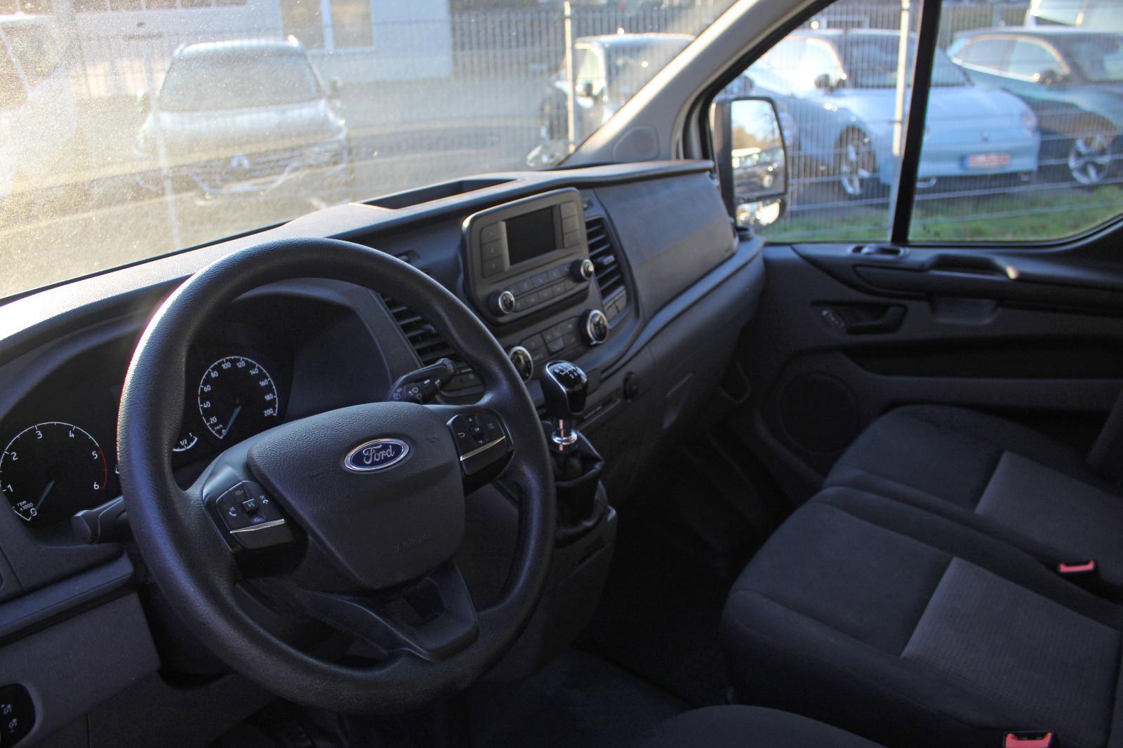 Ford Transit Custom Kombi 320 L1 (9 Sitzer)