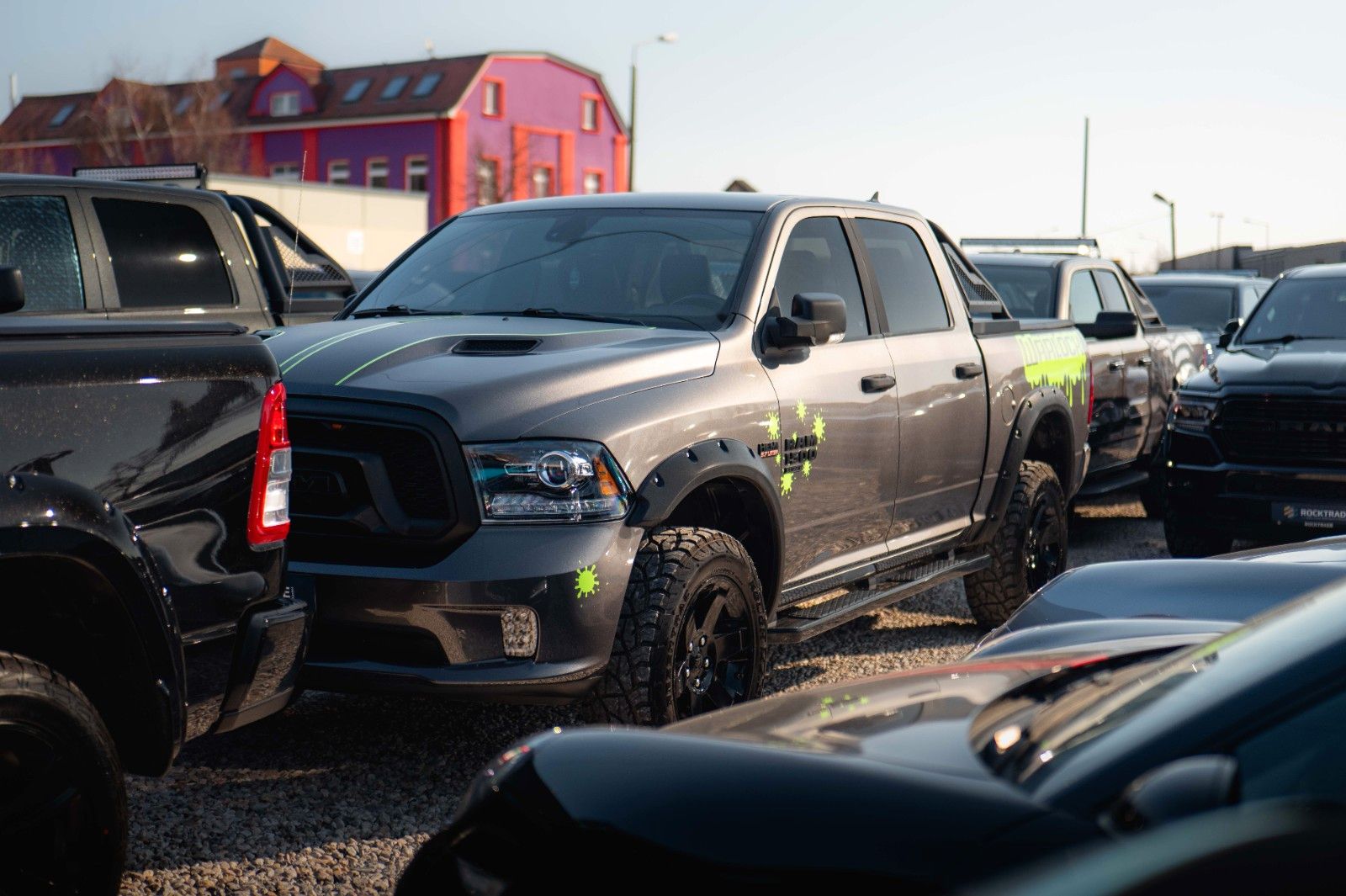 Fahrzeugabbildung Dodge RAM 5.7 V8 HEMI 4x4 Sport OFFROAD Night WARLOCK