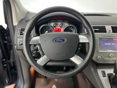 FORD Kuga Titanium / RENTNER/ NUR 53.tKM /AHK /AUTOM FORD Kuga Titanium / RENTNER/ NUR 53.tKM /AHK /AUTOM