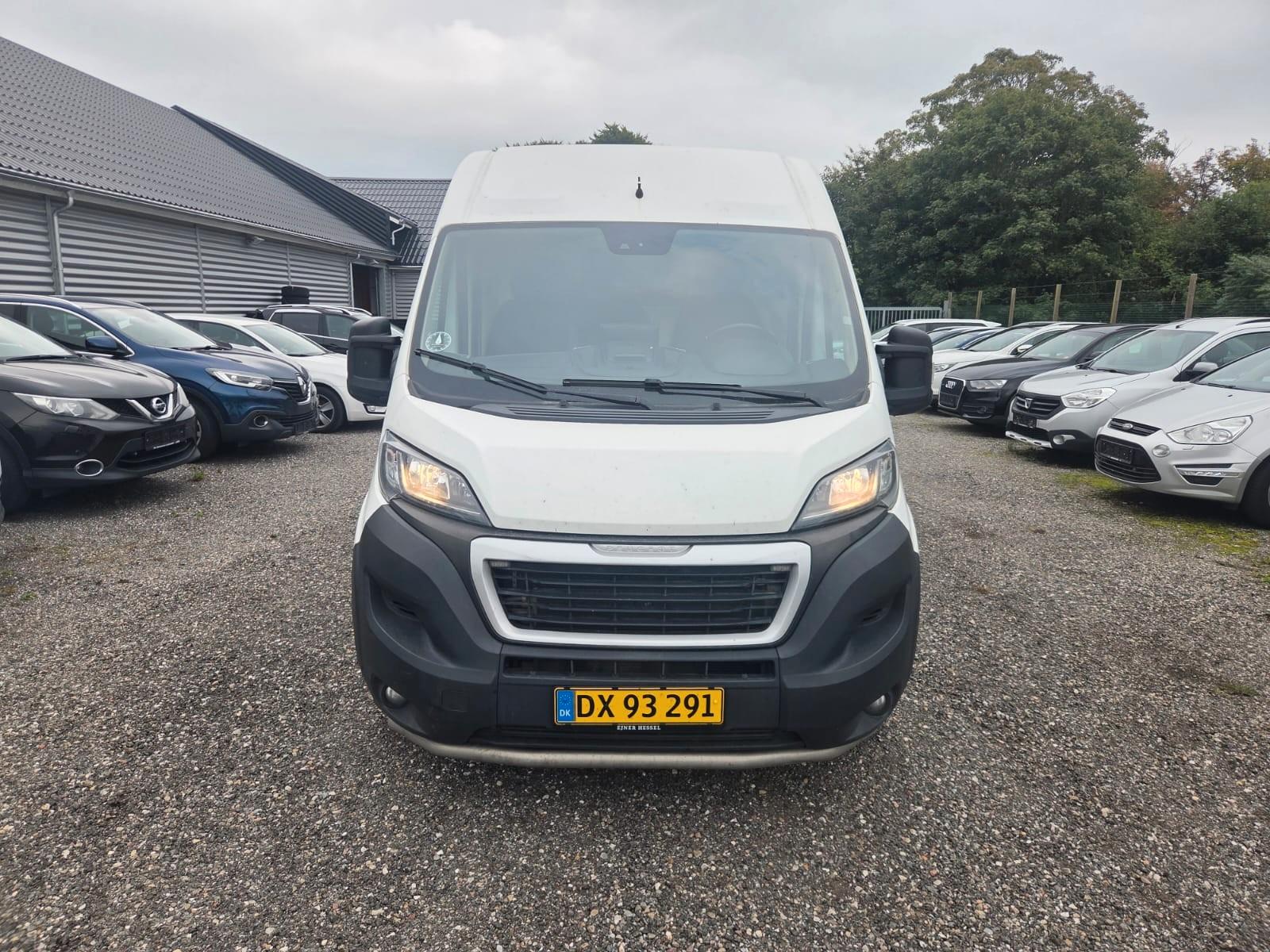 Peugeot Boxer Kasten Hochraum 335 L3H2 Asphalt BlueHDi 1