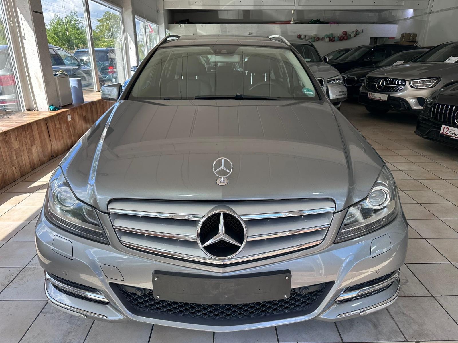 Mercedes-Benz C 180 T CGI BlueEfficiency Avantgard Schiebedach
