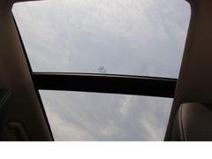 Fahrzeugabbildung Ford Kuga Vignale*Leder*Panoramadach*Kamera*Navi*WiPa