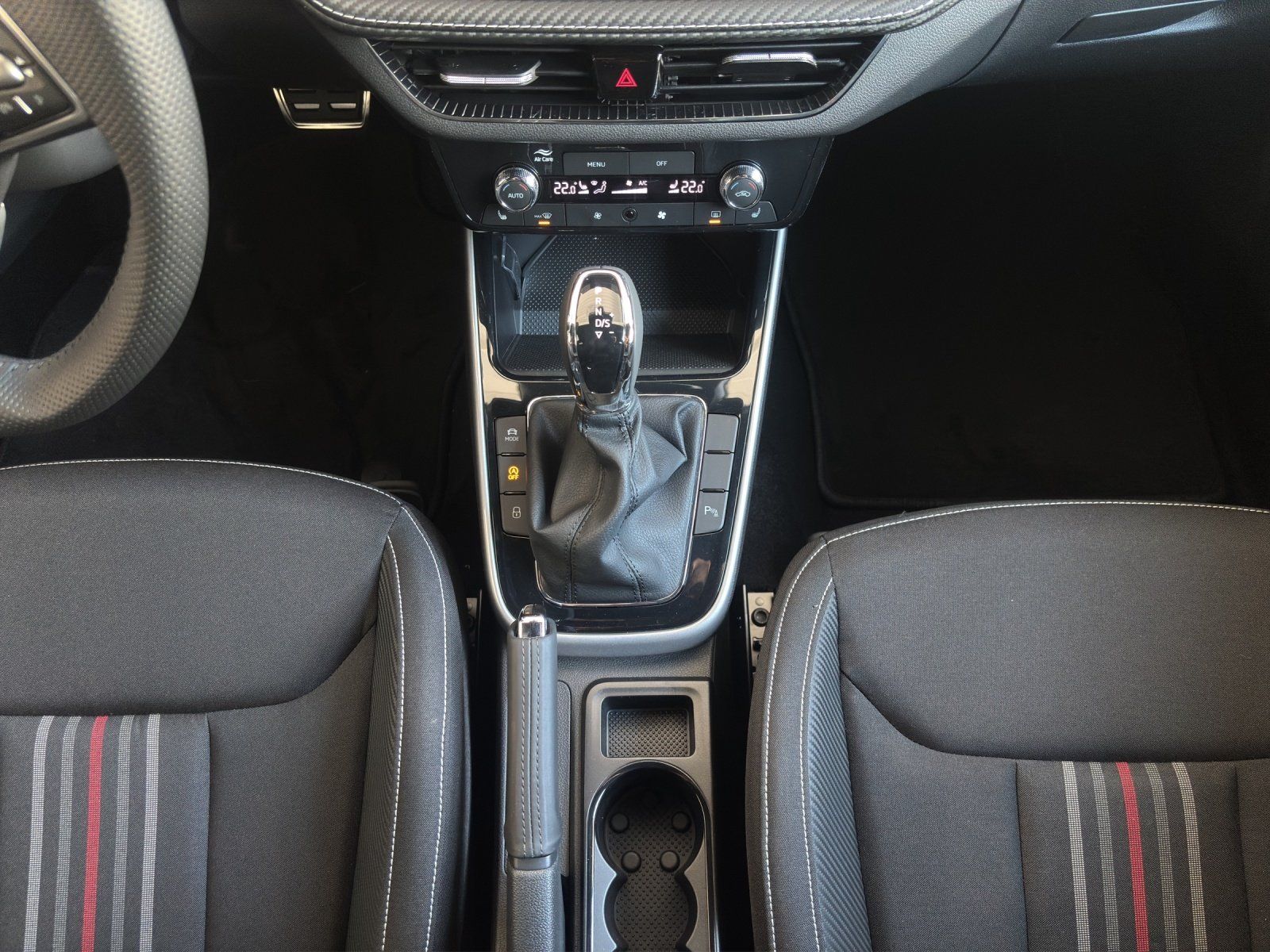 Fahrzeugabbildung SKODA Fabia 130 1,5 TSI 130 kW DSG NAVI/MATRIX/ACC/50L