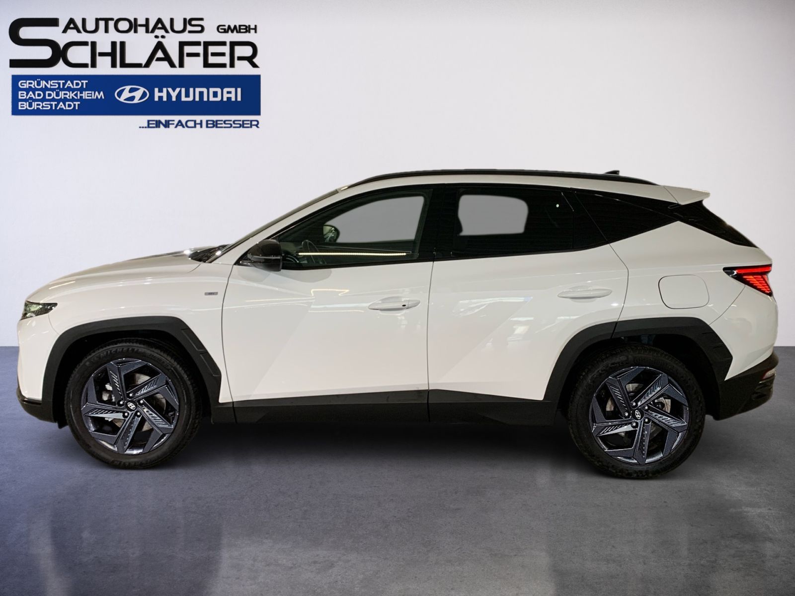 Fahrzeugabbildung Hyundai TUCSON 1.6 T-GDI 7-DCT Blackline Mild-Hybrid AHK