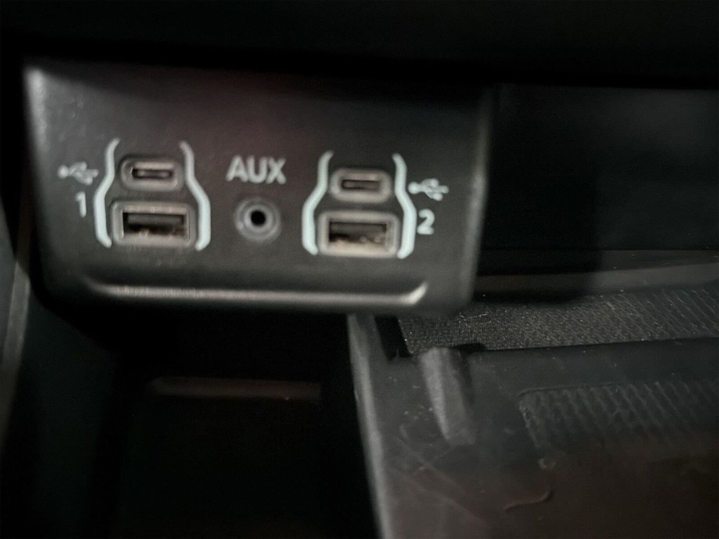 Fahrzeugabbildung Dodge Durango Dodge R/T 5.7 HEMI PLUS AWD mit LPG-Anla