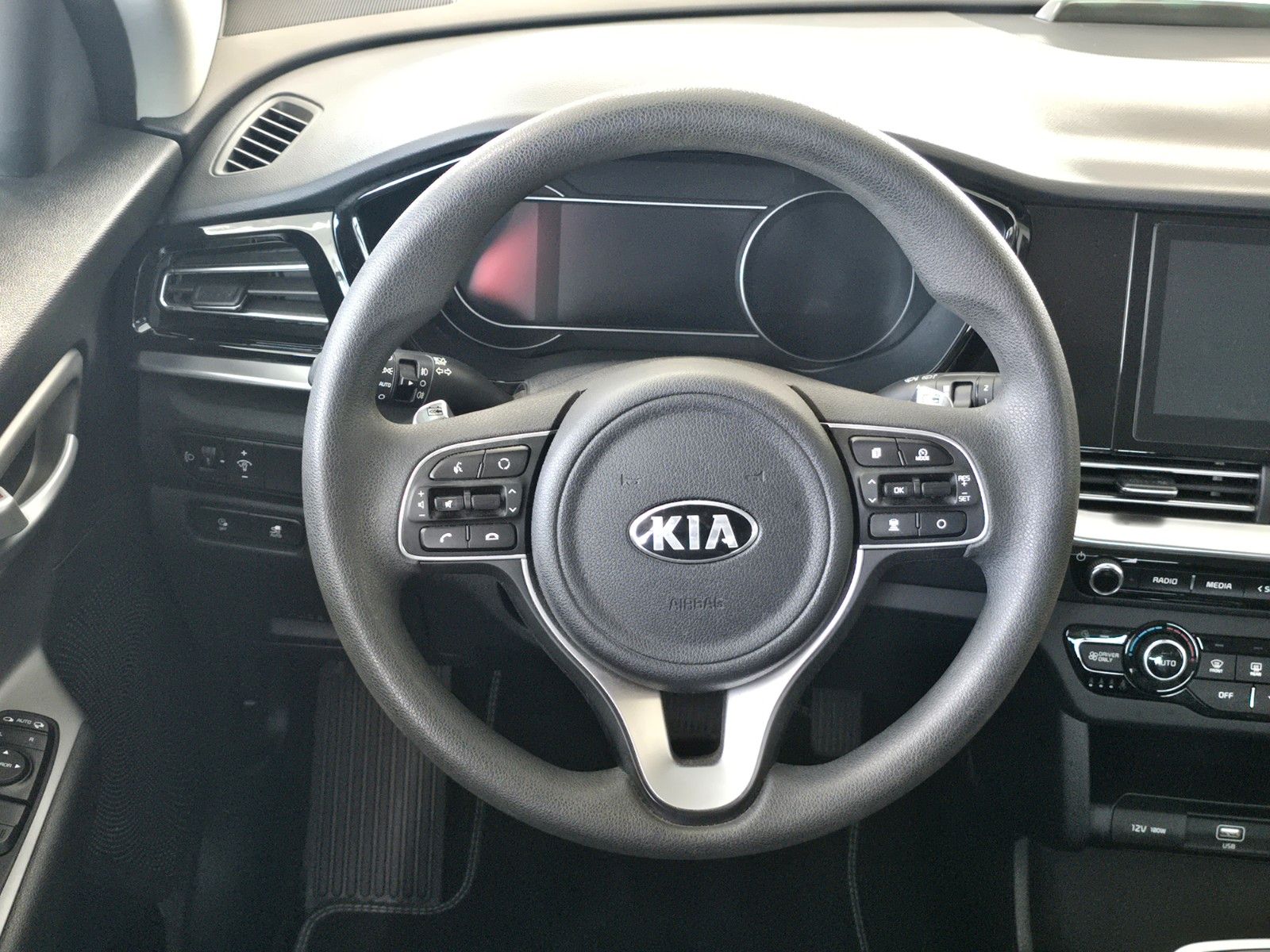 Fahrzeugabbildung Kia NIRO EV 204 ED7 ECO