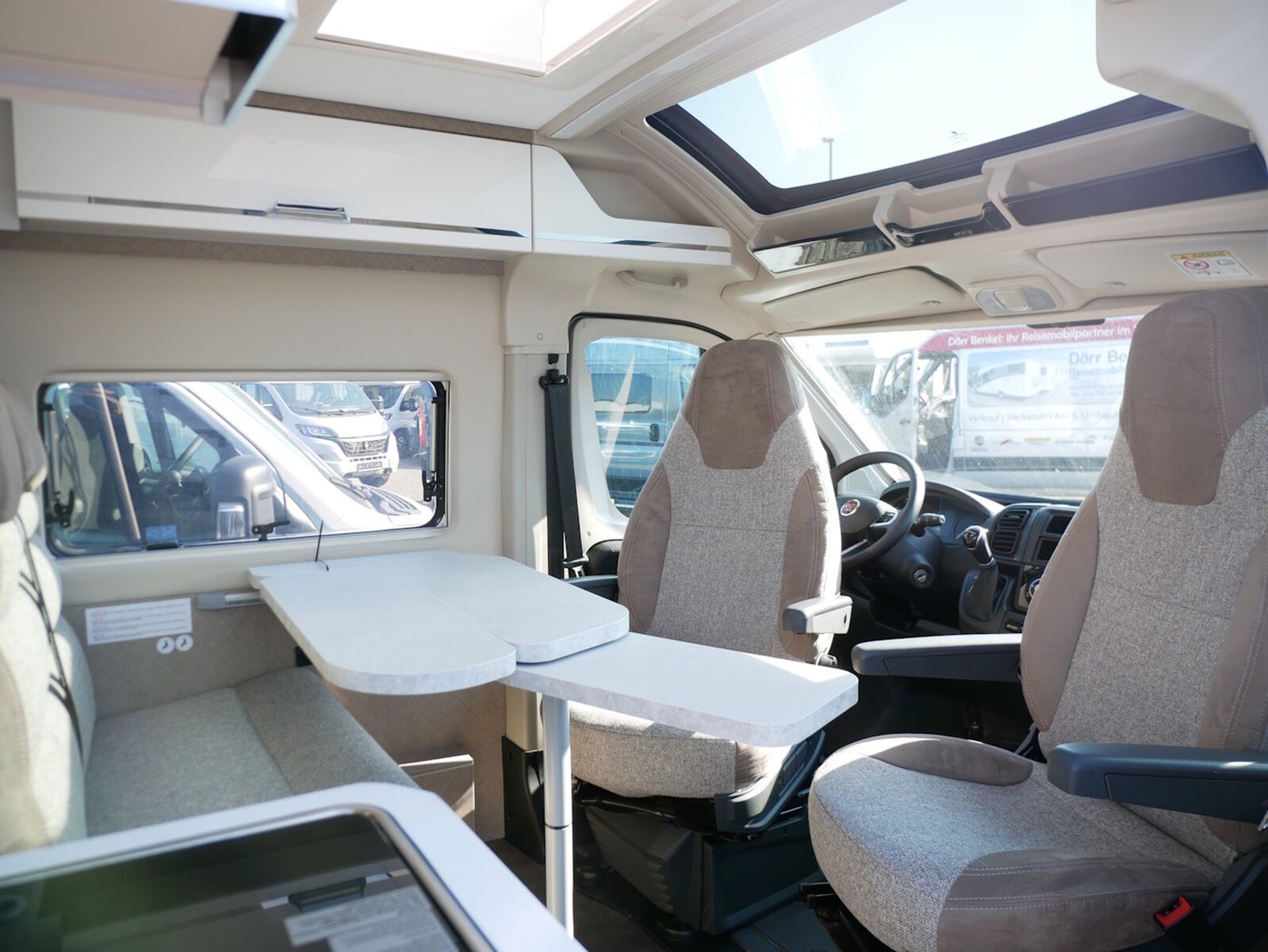 Fahrzeugabbildung Karmann Davis Lifestyle DA 590 LS Panorama + Automatik