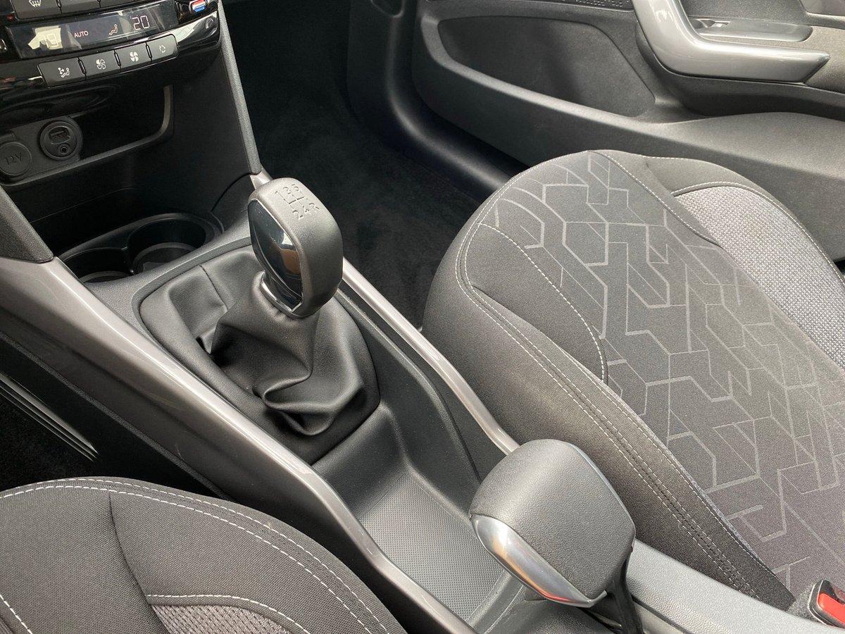 Peugeot 2008 1.2 PURETECH 82 ACTIVE KLIMA+SHZ+BLUETOOTH