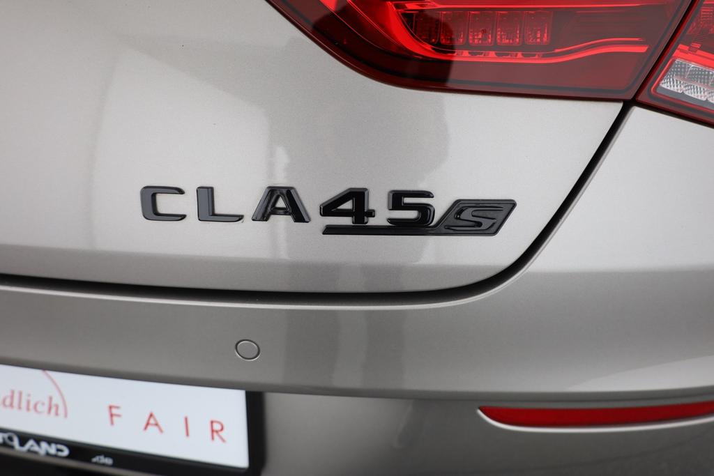 Mercedes-Benz CLA 45 AMG Shooting Brake