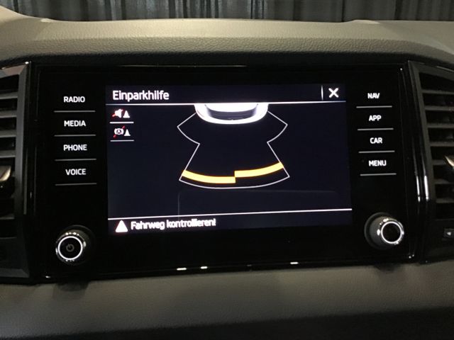 Fahrzeugabbildung Skoda Karoq Sportline 1.5 TSI DSG/Navi/ACC/SHZ/Matrix