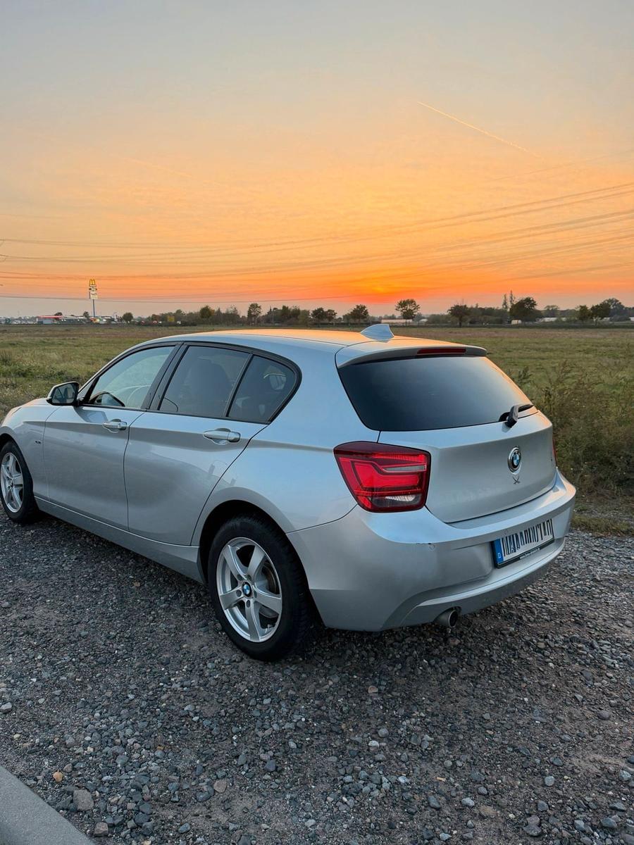 BMW 120