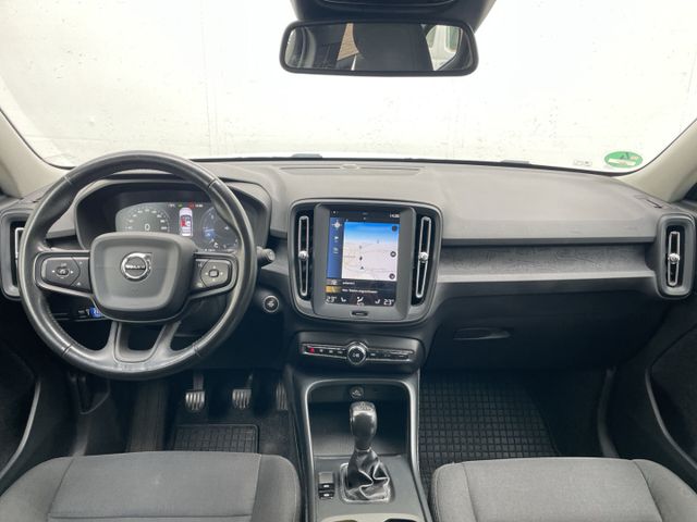 XC40 Basis D3 2WD AHK/Navi/GRA/PDC hi/Sitzhzg