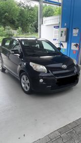 Toyota Urban Cruiser XP11, Erstzulassung 0... - Toyota Urban Cruiser mit Benzin-Antrieb