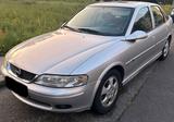 Opel Vectra b cc 2.0l Benzin - Opel Vectra aus 2000: 2.2