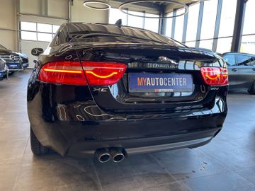 Jaguar XE R-Sport *BI-XENON*KAM*NAVI*TOUCH*LED*