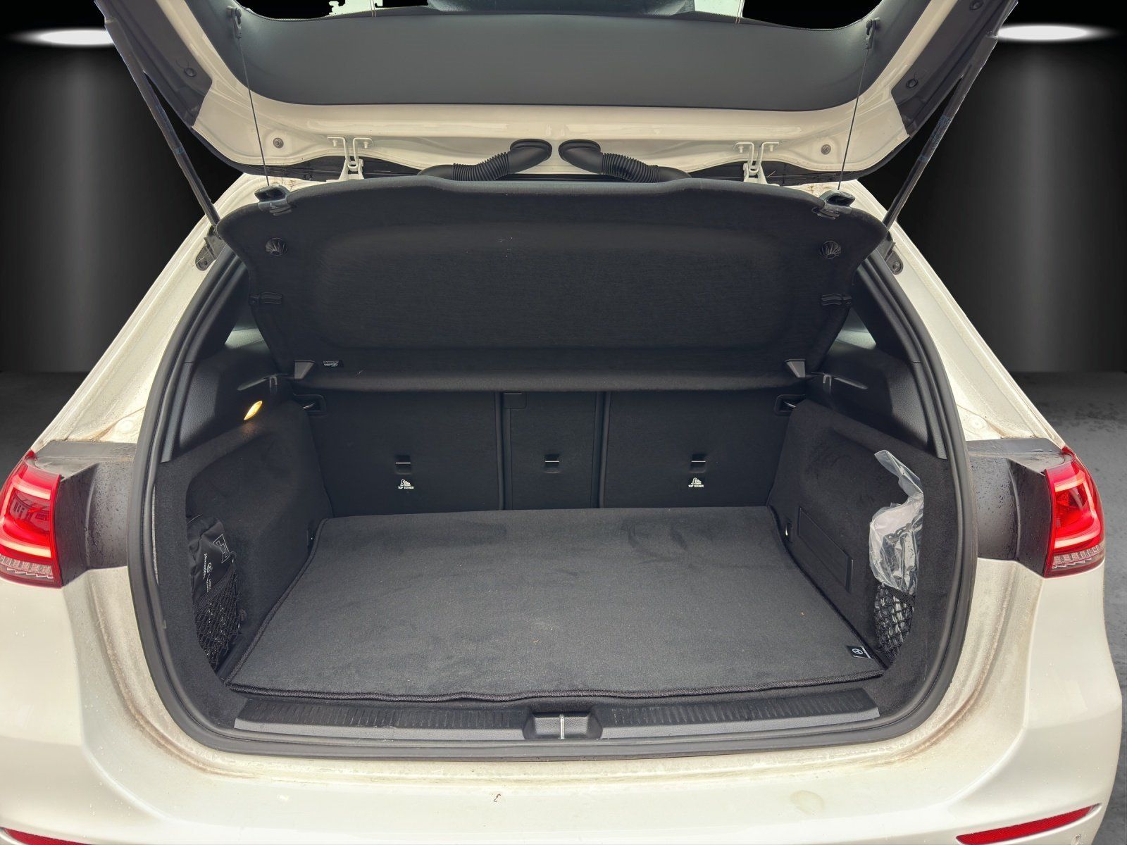 Fahrzeugabbildung Mercedes-Benz B 200 HighEndMBUX Business LED Pano Progres Hifi