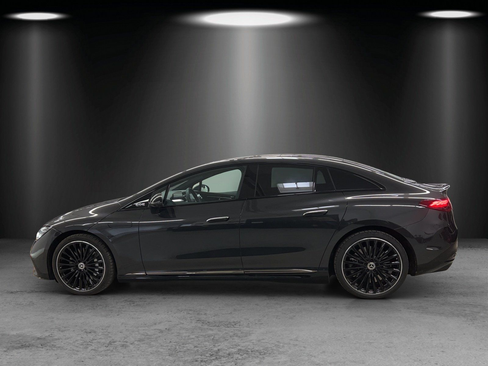 Fahrzeugabbildung Mercedes-Benz EQE350 4M AMG Premium+ AIRMATIC RemotePark Night