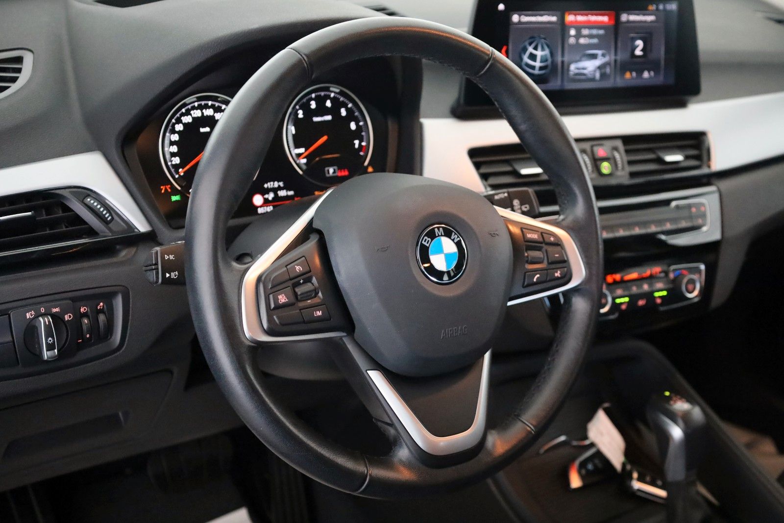 Fahrzeugabbildung BMW X1 xDrive 25e Advantage Leder,Navi,LED,Kamera,SH