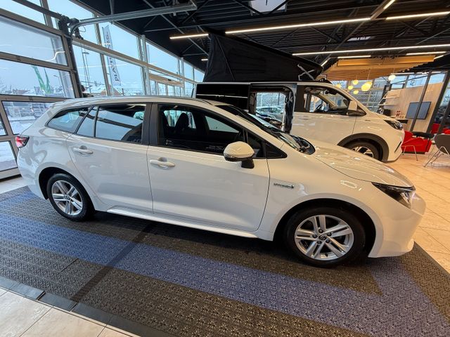 Toyota Corolla Touring Sports Hybrid Business Edition