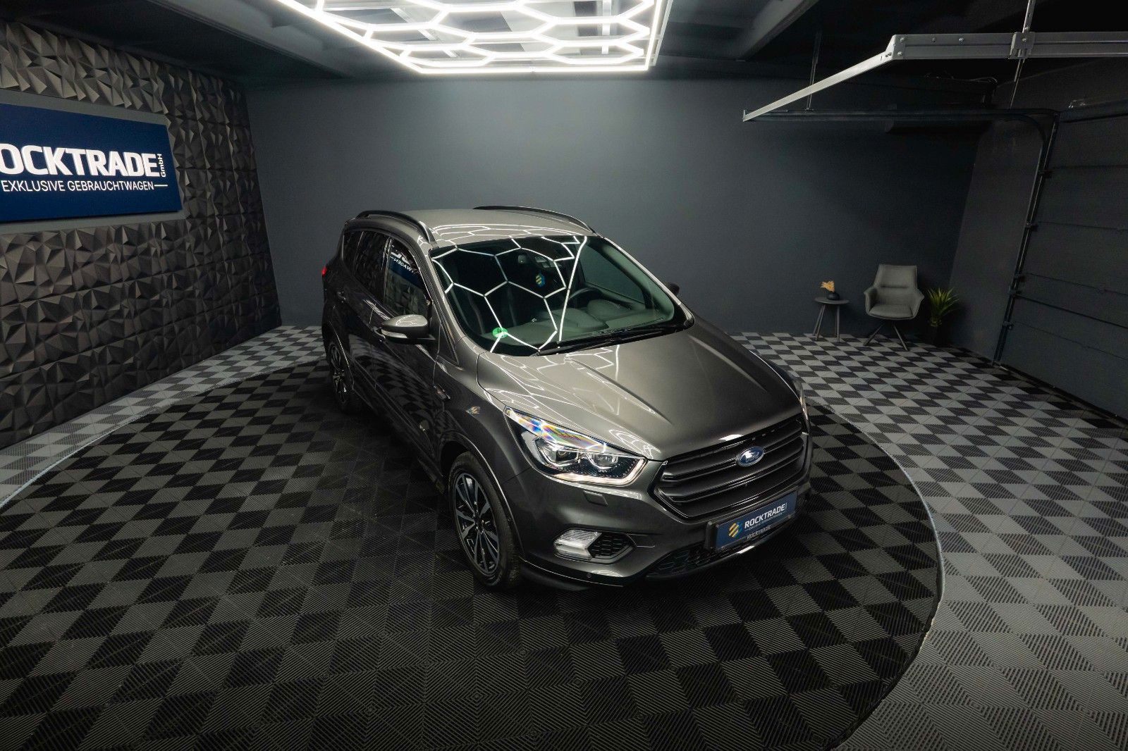 Fahrzeugabbildung Ford Kuga ST-Line 2.0 TDCi 4x4 *LED*Kamera*ACC*DAB*