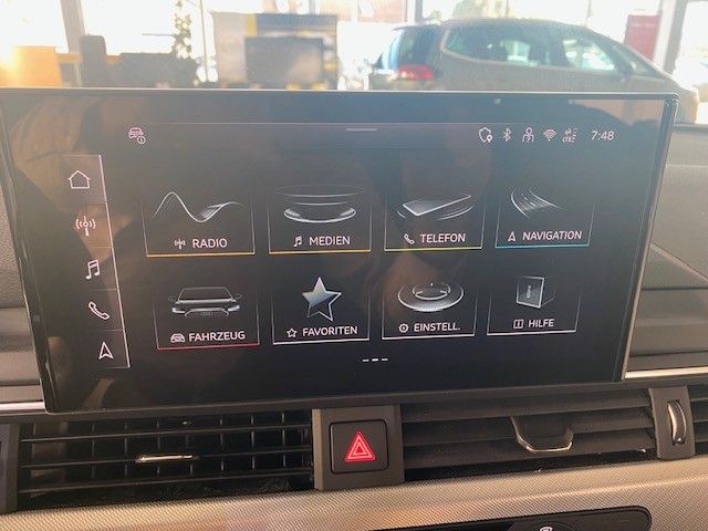 Fahrzeugabbildung Audi A4 Avant 40 TFSI QUATTRO NAVI/LED/KAMERA/SHZ/AHK