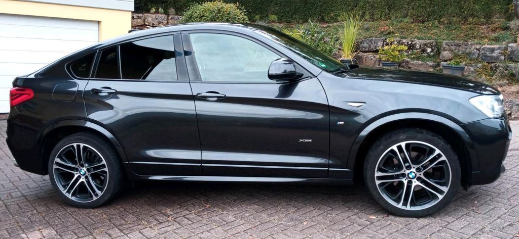 Image of BMW X4